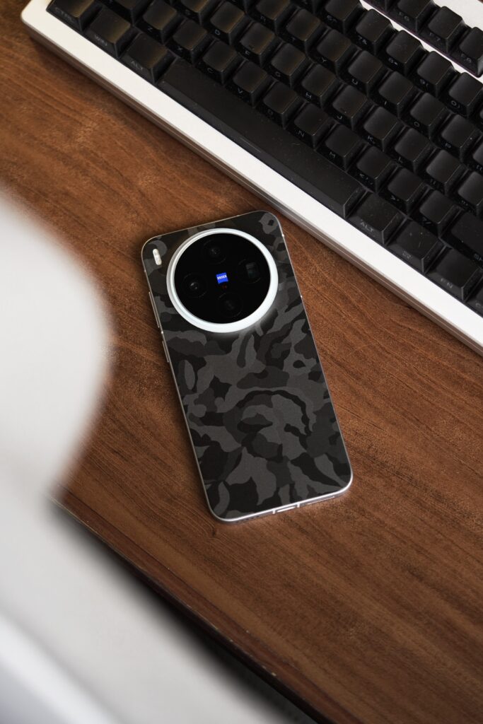 vivo x300 black camo 2