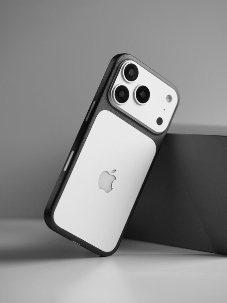 iphone 17 pro matte black gallery (7)