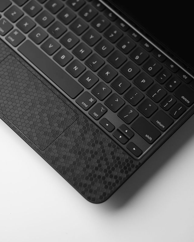 Imagine spending Rp 6mil and still getting smudges and scratches on your Magic Keyboard 😮‍💨
Palm rest and hinge skins now available for Magic Keyboard M4 🔥 link in bio.

Get free skins for iPad Pro 13” M4, request now on exacoat.com/request 

#ipad #ipadpro #magickeyboard #m4