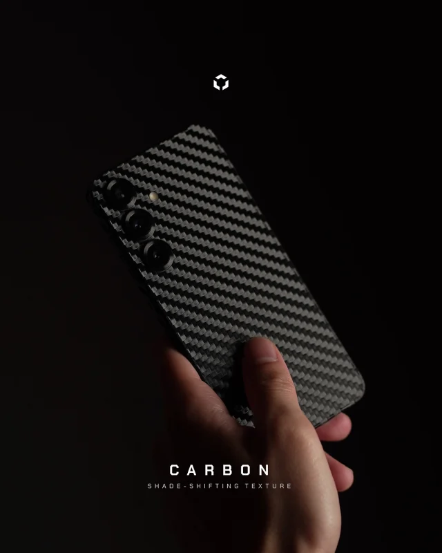 Notice something? 🤔
.
Carbon might age, but it never gets old. Meet the upgrade your [device] didn’t know it needed.