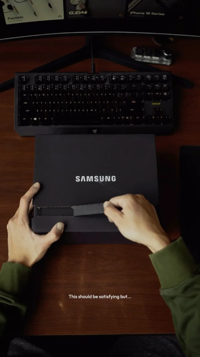 Galaxy S25 Edge unboxing is here. Time to start designing those skins 🔥

#exacoat #GalaxyS25Edge