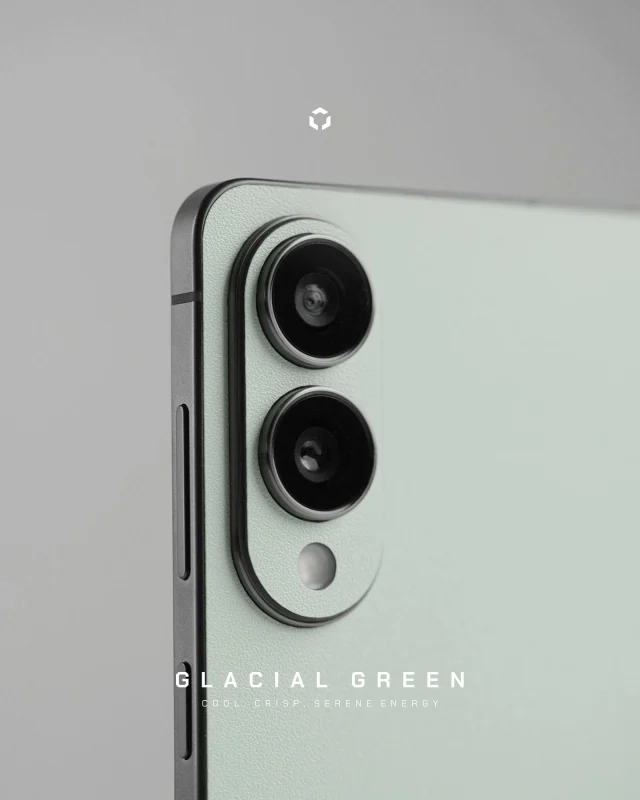 Add a splash of color to your daily grind with Galaxy S25 Edge in Pastels colorway! 🌴 Exacoat skins have got you covered - let's get this color party started 😌

#exacoat #galaxys25edge